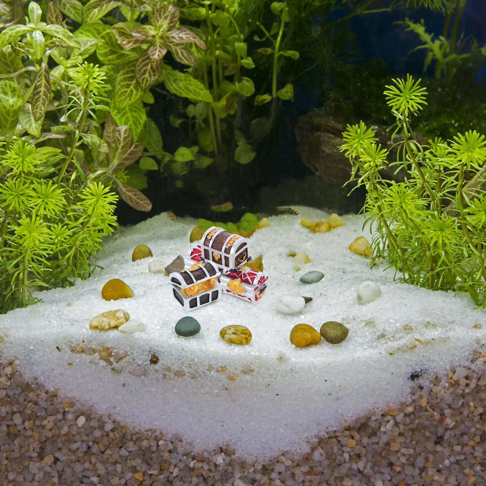 

4Pcs Aquarium Resin Treasure Box Decoration Miniature Gold Chest Mediterranean Sea Floor Landscape Treasure Hunting