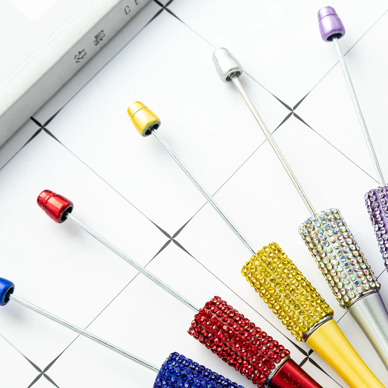 

40 шт. алмазная пластиковая клейкая ручка ручной работы с инкрустацией бриллиантами