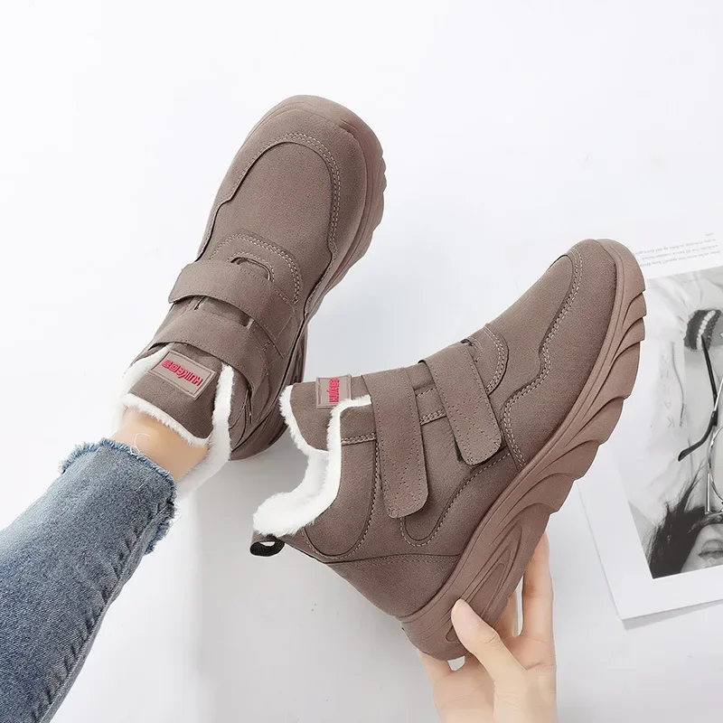 

New Autumn and Winter Women's High Top Velvet Warm Cotton Shoes Fashionable, Lightweight, Non Slip Casual Cotton Shoes