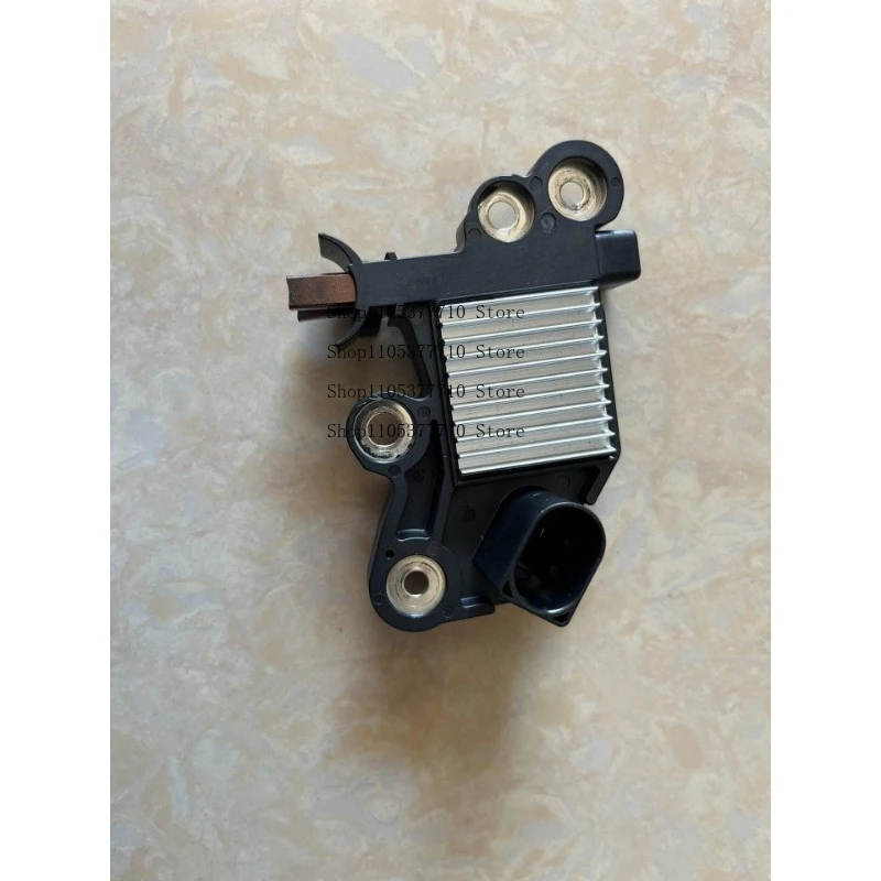 Automotive Generator Regulator, Single Pin Plug Design, Card Slot in Socket, Suitable for Mercedes-Benz