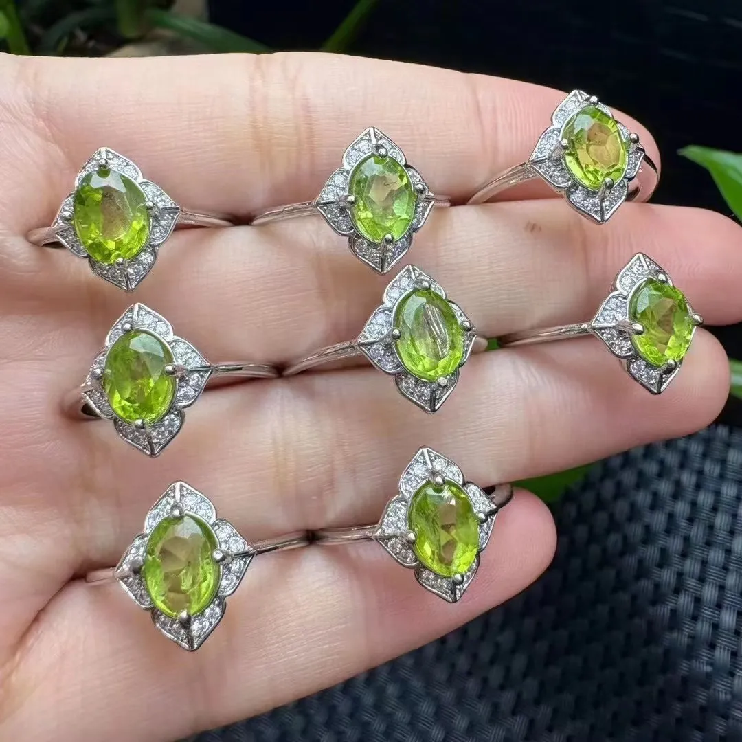1 Pc Fengbaowu Natural Peridot Ring 5x7MM Faceted Oval Shape Reiki Healing Stone Jewelry Gift Women