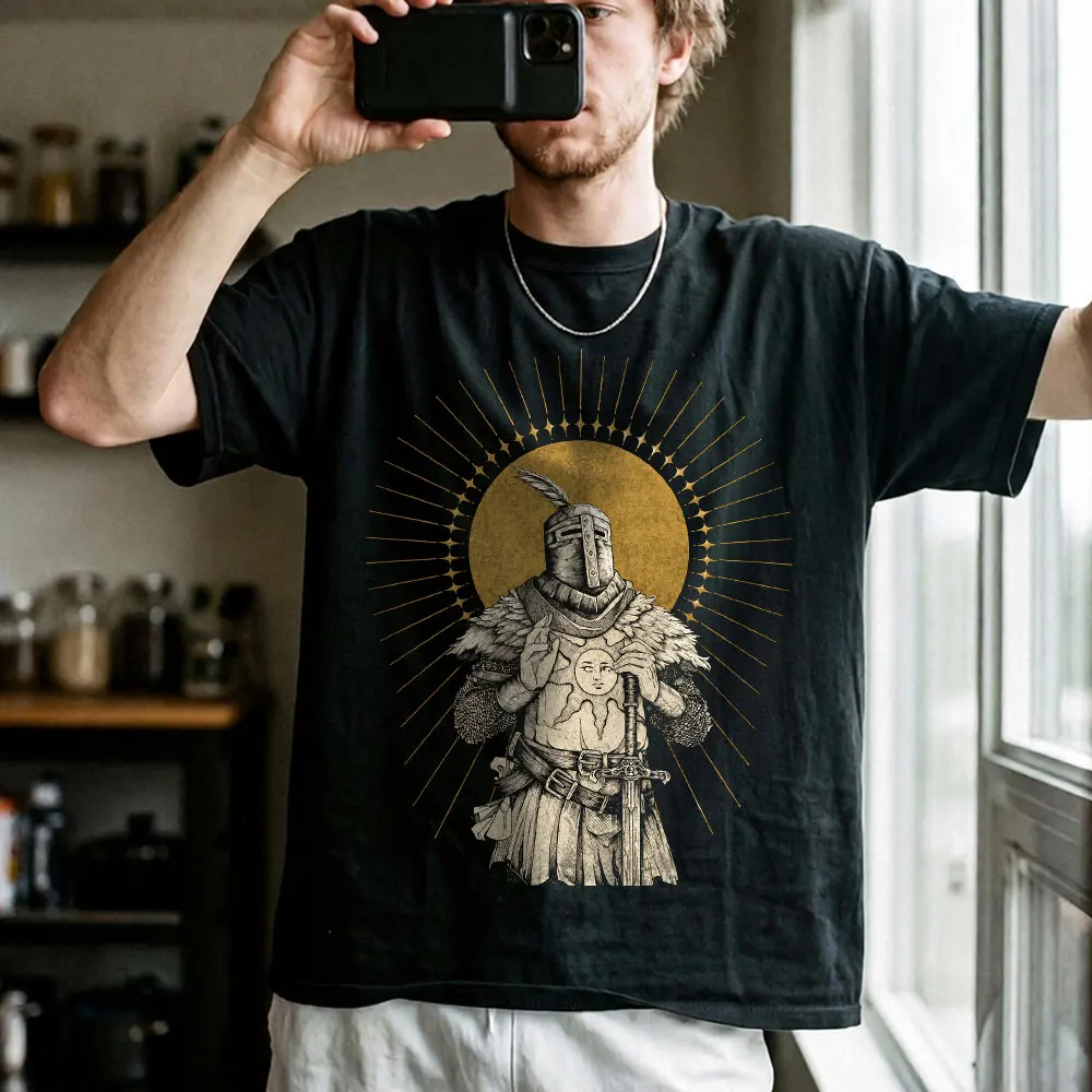 Vintage Souls Shirt Solaire of Astora Praise the Sun Knight Graphic Tee Dark Souls Video Game Aesthetic, Soulsborne Metal Style