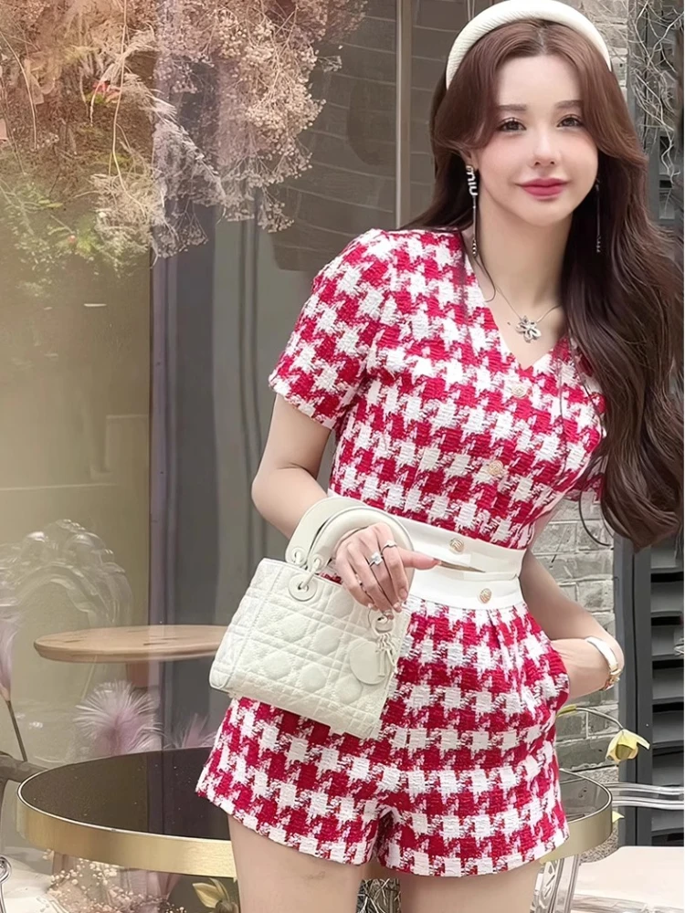 Fashion suit Women's Summer New Red Vest Casual Shorts Small Dress High-end Elegant Age-reducing Two-piece Commuting Tide