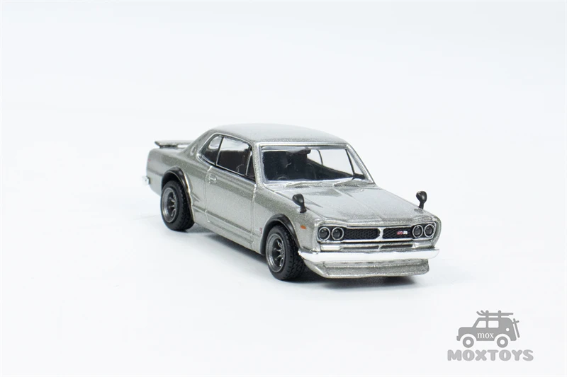 Tarmac Works 1:64 Nissan Skyline 2000 GT-R KPGC10 Silver Diecast Model Car