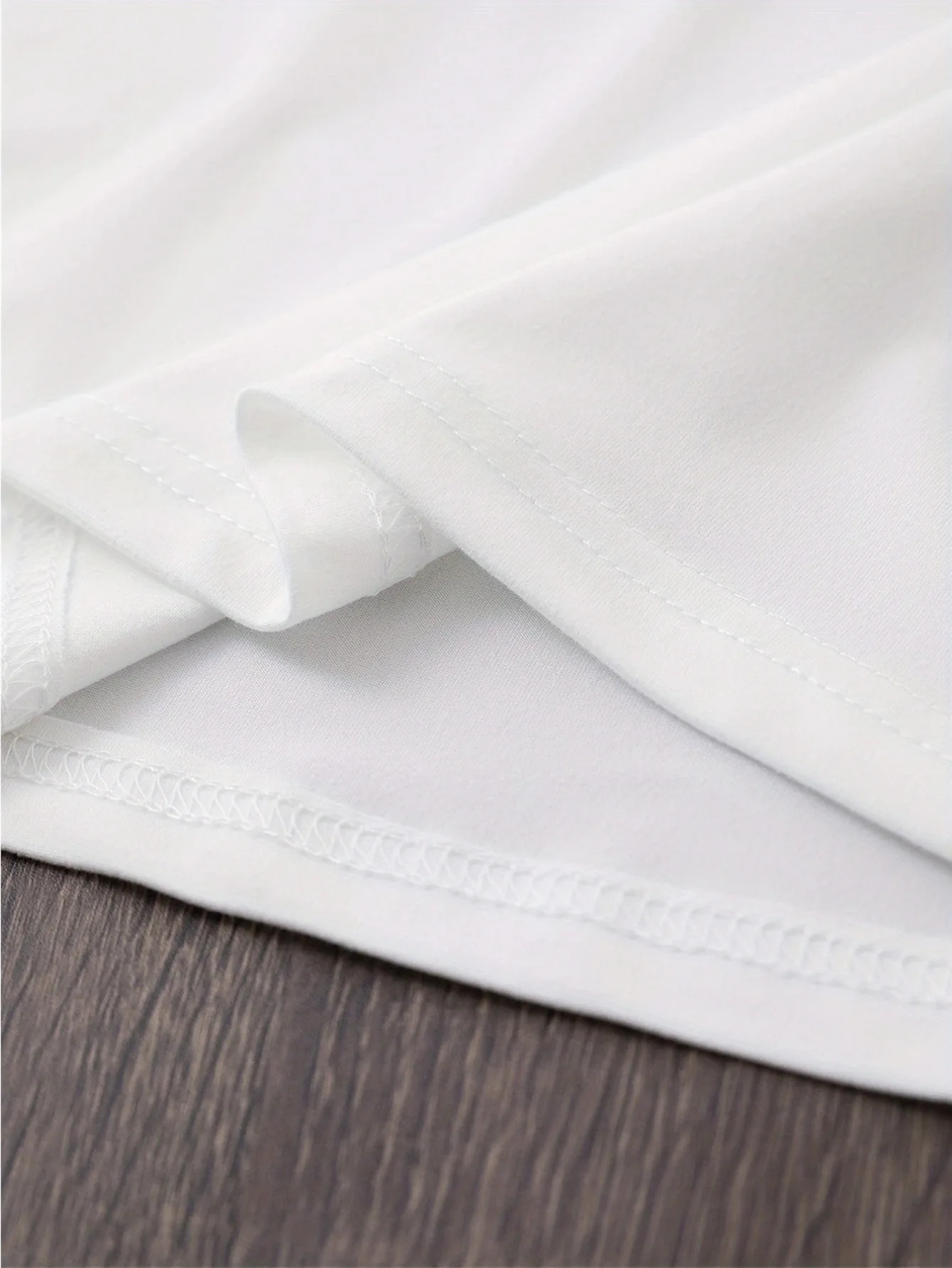 Camiseta informal de manga corta para mujer, estampado de fresa desechada de Chocolate con lazo de lunares rosas, Top de verano con cuello redondo rosa vibrante