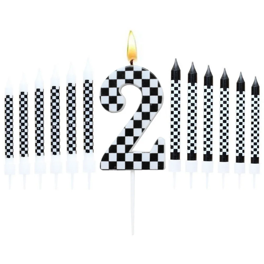 6/12 Stück schwarz-weiße karierte Geburtstagskerzen und Kuchenaufsatz, Rennwagenkerzen, Wunderkerzen für Rennwagenpartys – Detail 37