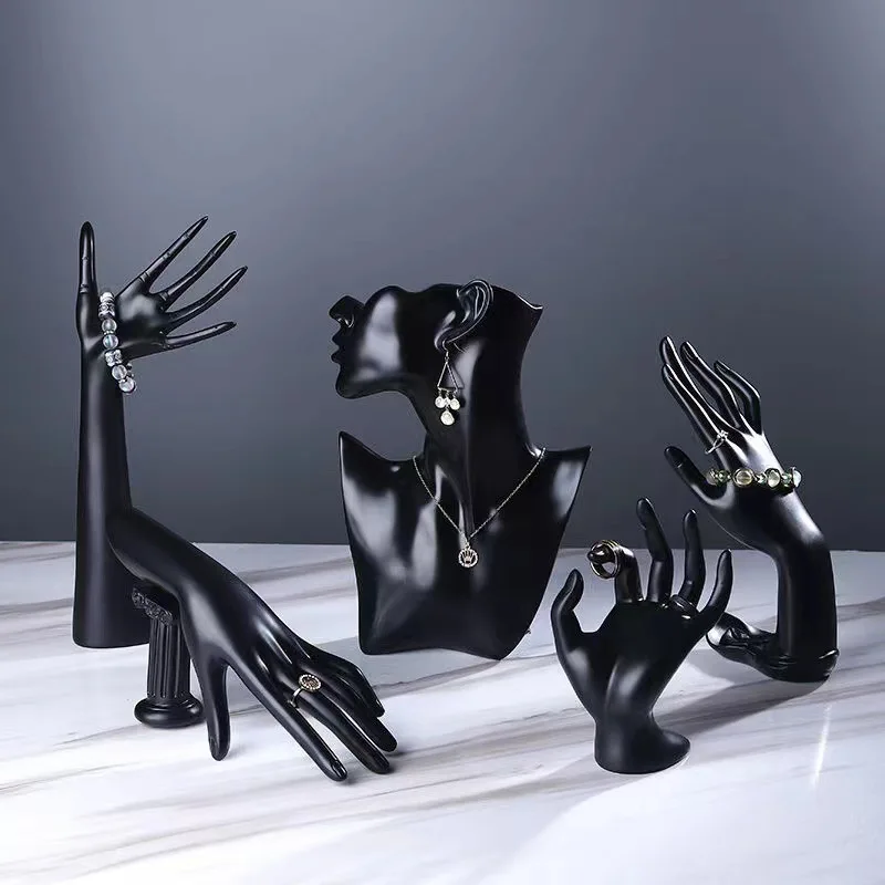 الأزياء والمجوهرات عرض اليد نموذج خلخال سوار ساعة عرض موقف رسم الديكور الفن صور حلقة المنظم