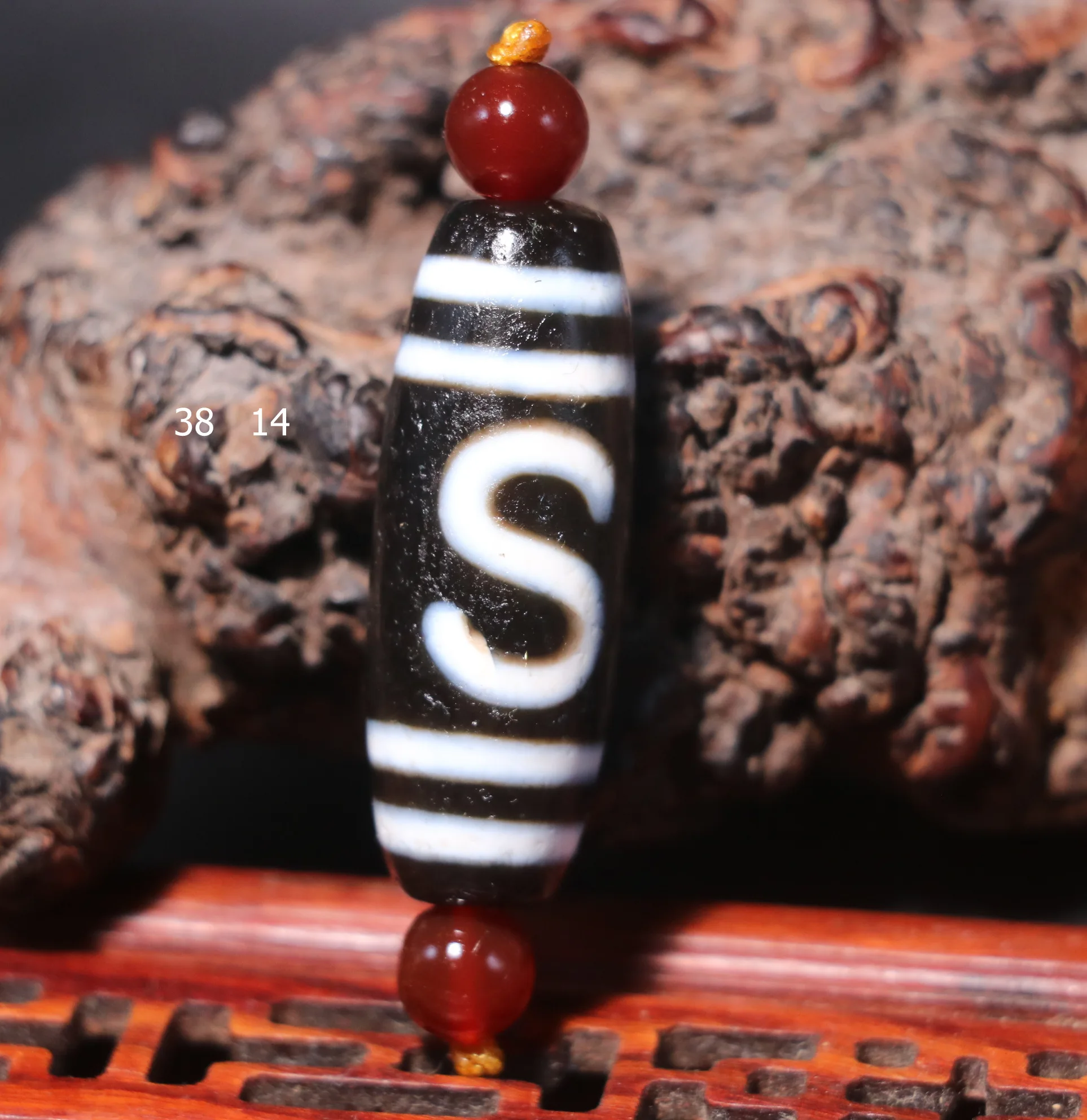 A Magic Power Energy Tibetan Old Agate S Money Hook Wealth dZi Bead Amulet Fit For Bracelet Talisman Treasure Timestown Top