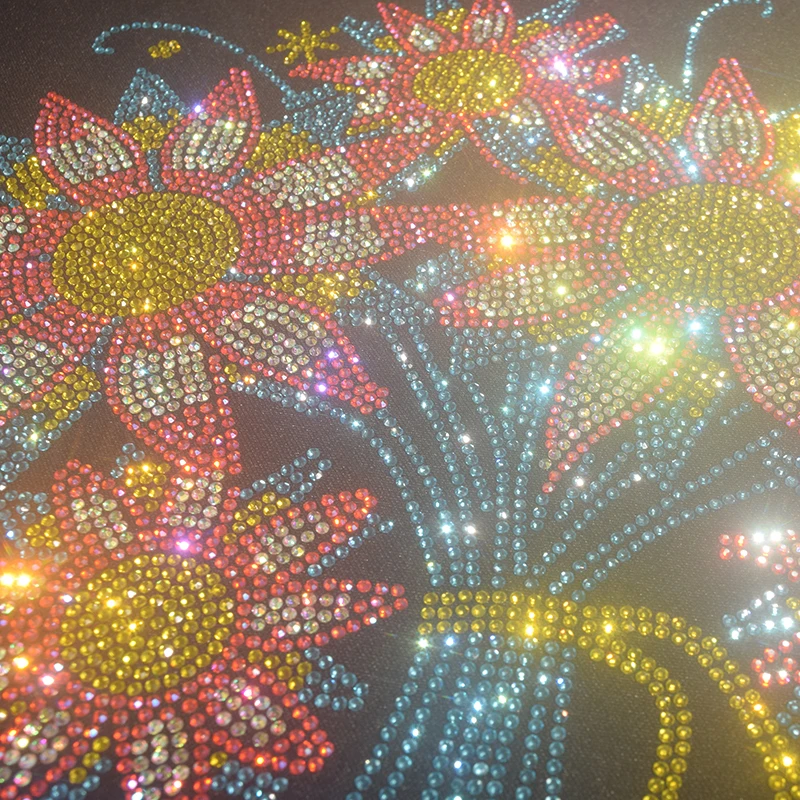 أنماط باقة عباد الشمس الماسية المائية عالية الجودة يتم كيها على البلوزات والقمصان والهوديس والمعاطف وإكسسوارات الملابس