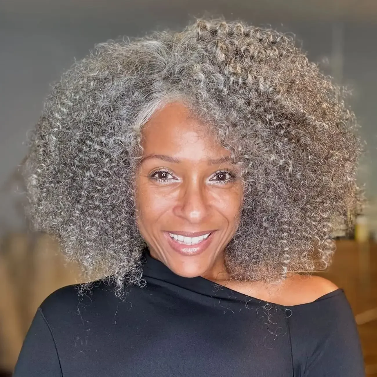 

Soul Lady Wigs Salt And Pepper Jerry Curly Bob Real Human Hair 5x5 HD Pre Cut Lace Closure Wig 220% High Density For Seniors Mom