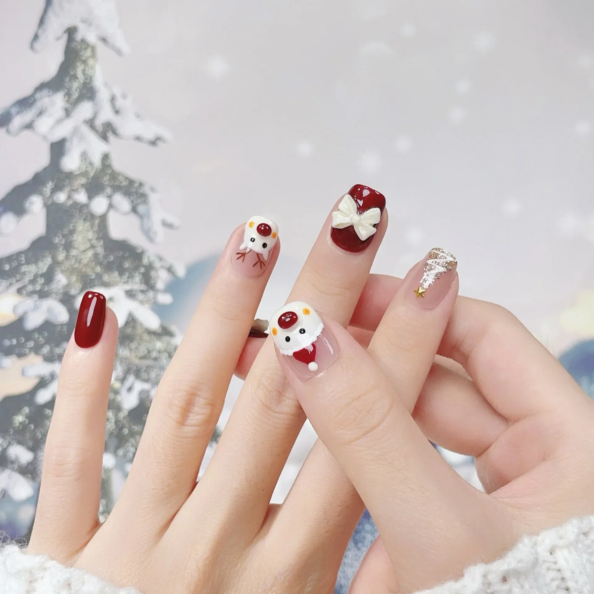 

10pcs/Set Festive Reindeer & Tree Design Press on Nails Handcrafted Christmas with Glitter Accents and 3D Bow Nails for Women