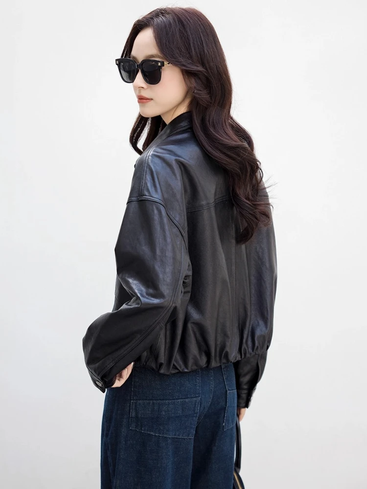 Giacche corte casual in vera pelle per donna Primavera Autunno 2025 Nuovo cappotto in vera pelle di pecora nera semplice di fascia alta con cera d'olio morbida