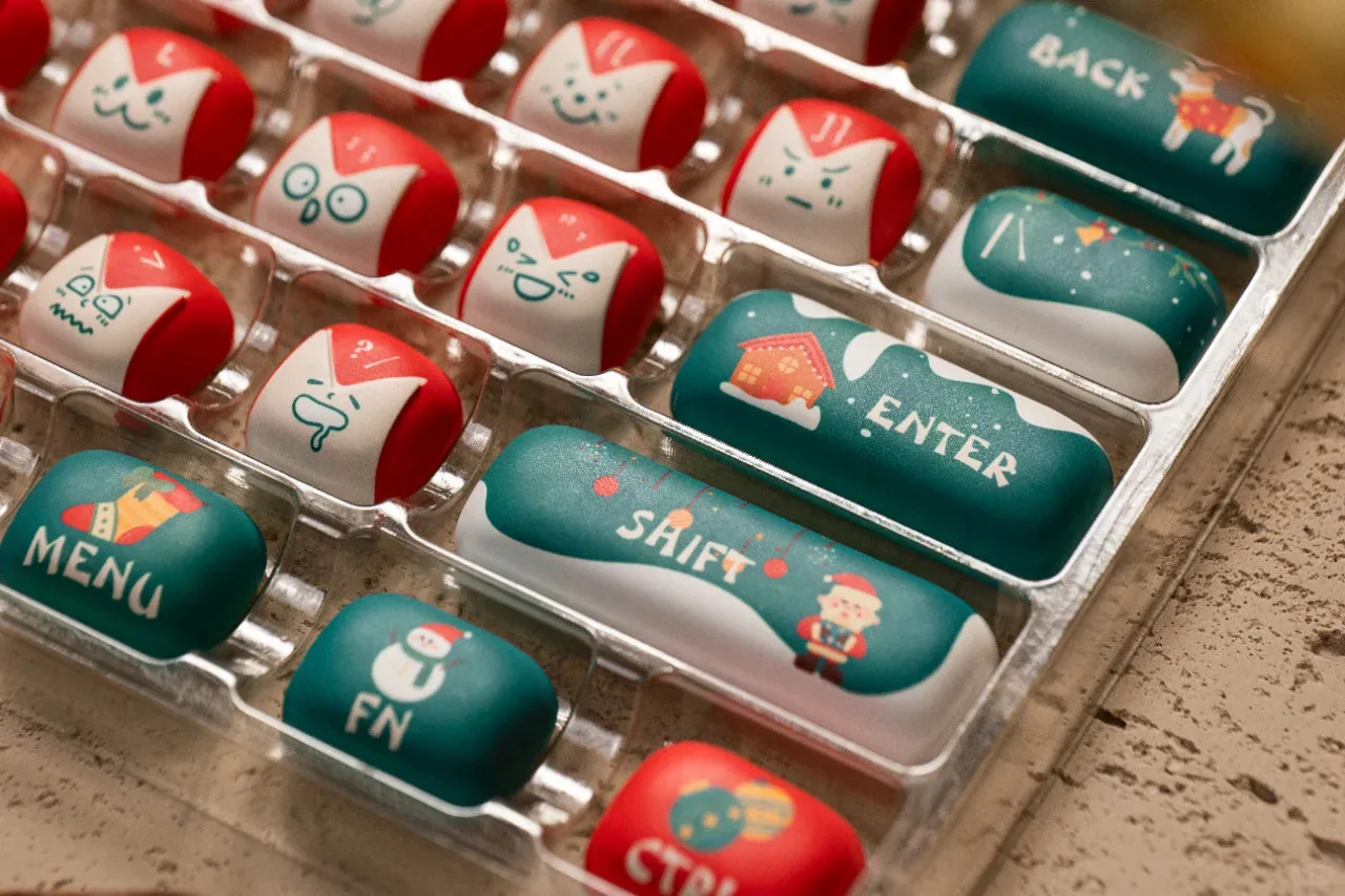 Christmas Fantasy Paradise Keycaps 137 Mog Three-Dimensional Pbt Customized Round And Cute Diy Keycaps 2.25/2.75u Space Key