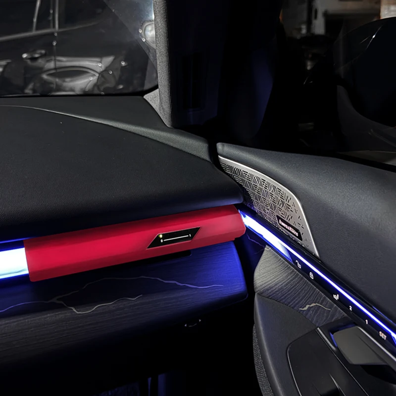 For BMW 5 Series G60 2024-2025 Center Console Dashboard Panel Both Sides Atmosphere Light Reflective Silicone Protective Cover