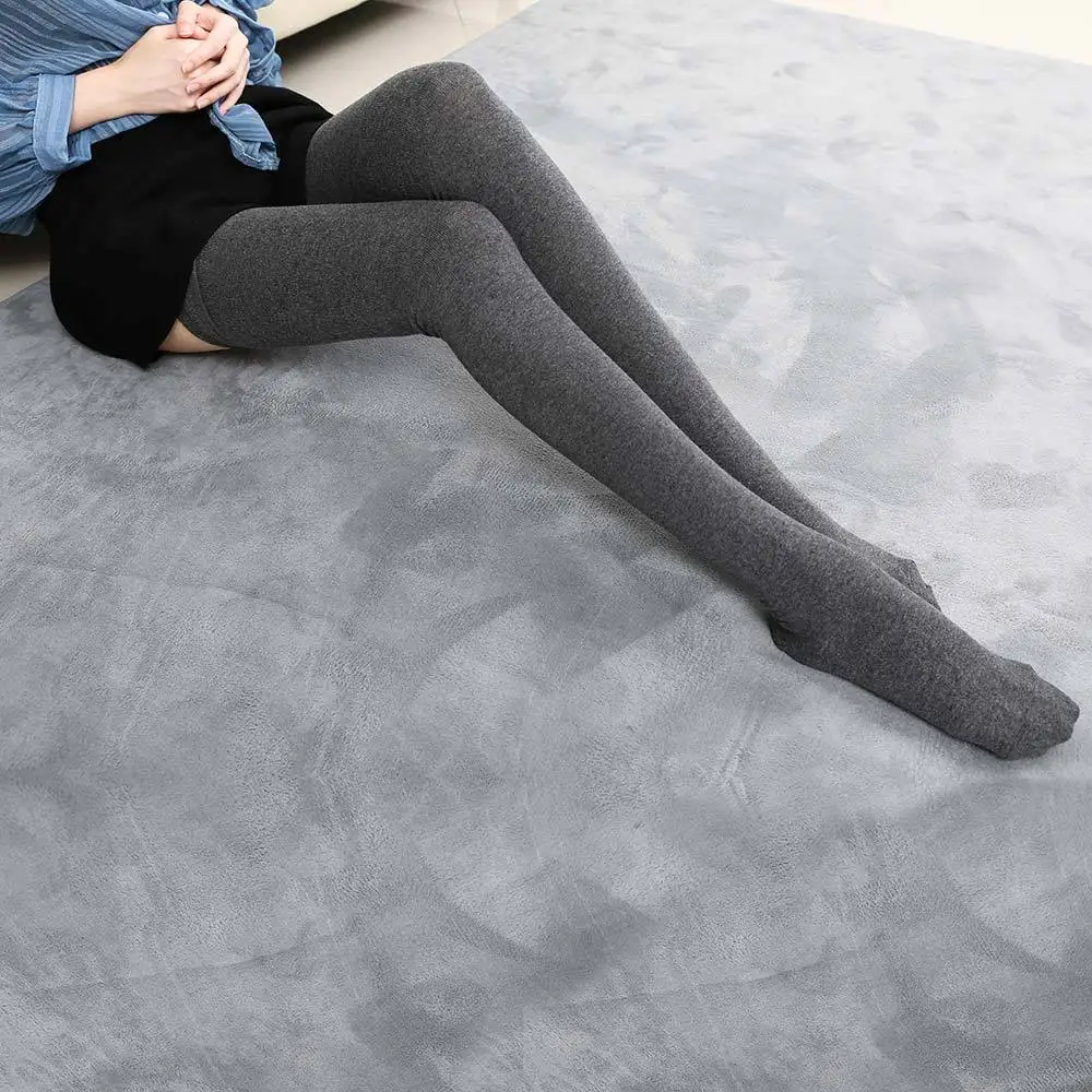 Verlängerte, hochelastische, einfarbige lange Socken für Damen – Detail 8