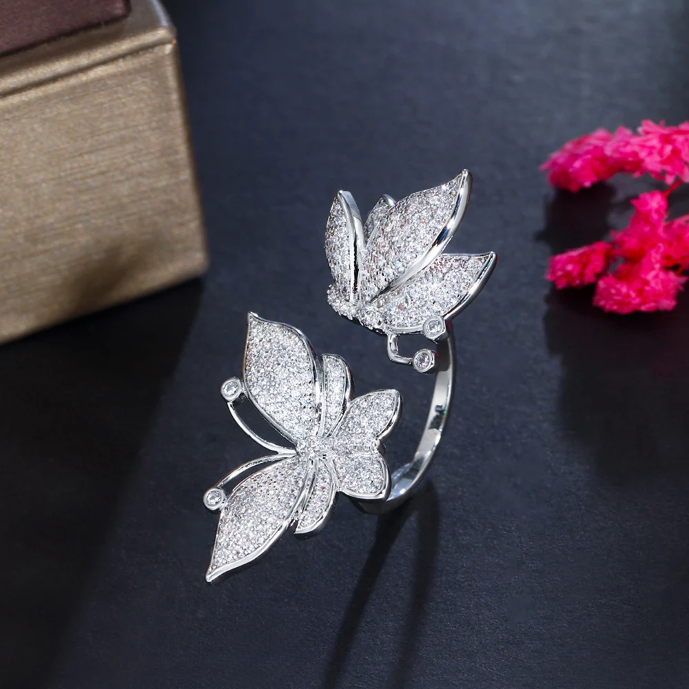 BeaQueen Charming Shiny Cubic Zircon Micro Paved Big Butterfly Adjustable Rings for Women Wedding Engagement Finger Jewelry R176