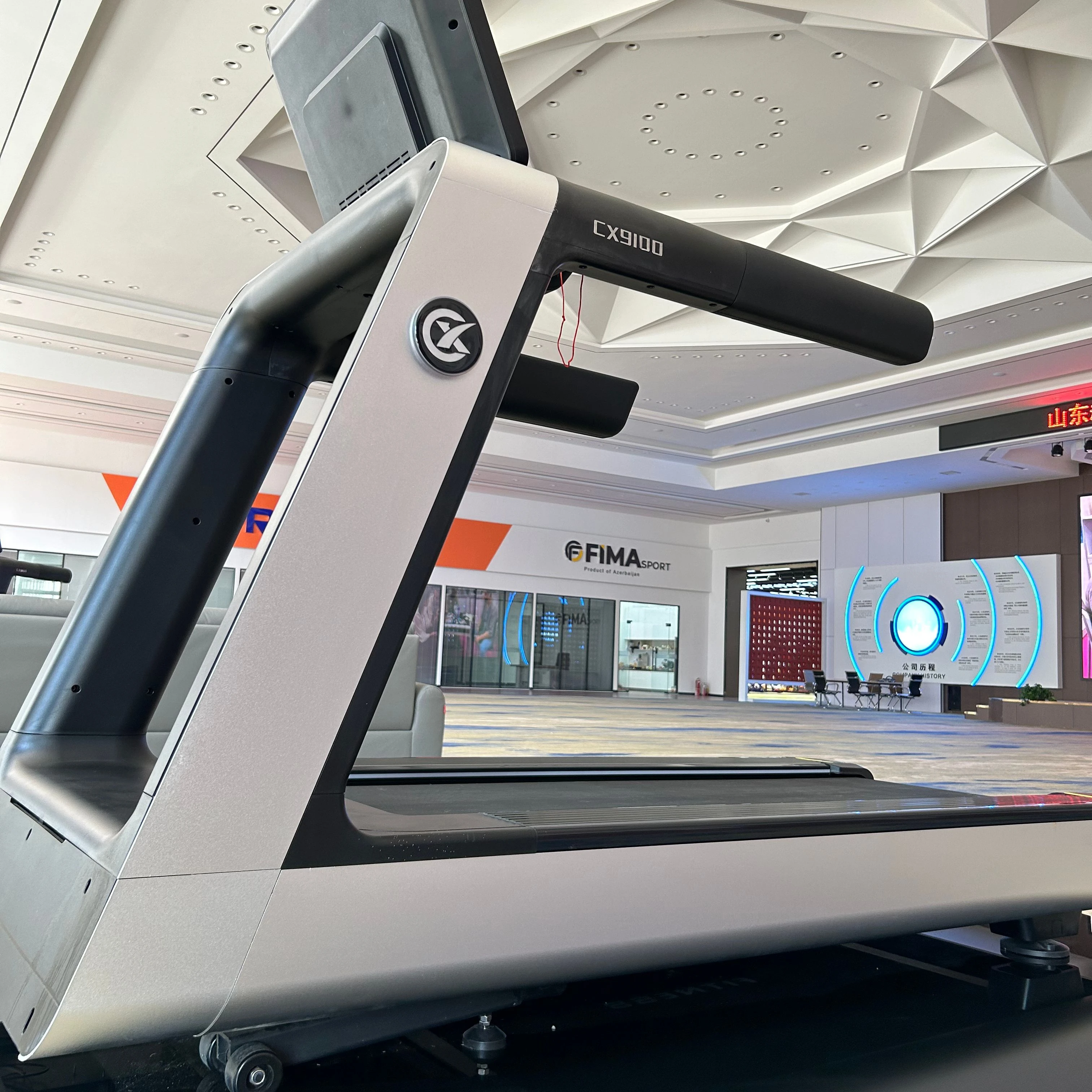 

High-End Large Incline Speed Regulation LCD LED Electric Treadmill High Multi-Function Exercise Machine for Gym Business Fitness