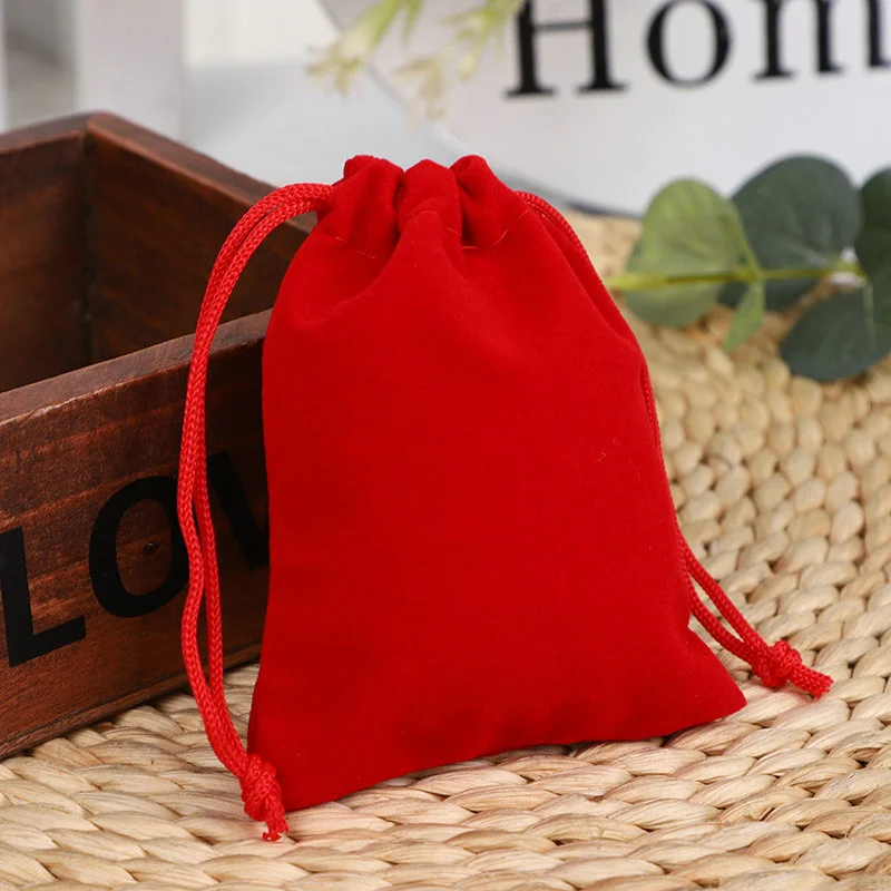 

7x9cm Red Velvet Bag Drawstring Nylon Rope Soft Jewelry Packaging Wedding Christmas Candy Jewelry Pouches Gift Storage Bags