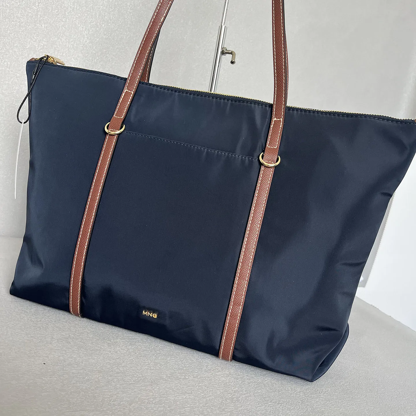 

Water-Resistant Nylon Single oulder Tote Bag Commuter 500 G Soft Casual Sle Zipper Closure Large Size Pure Color