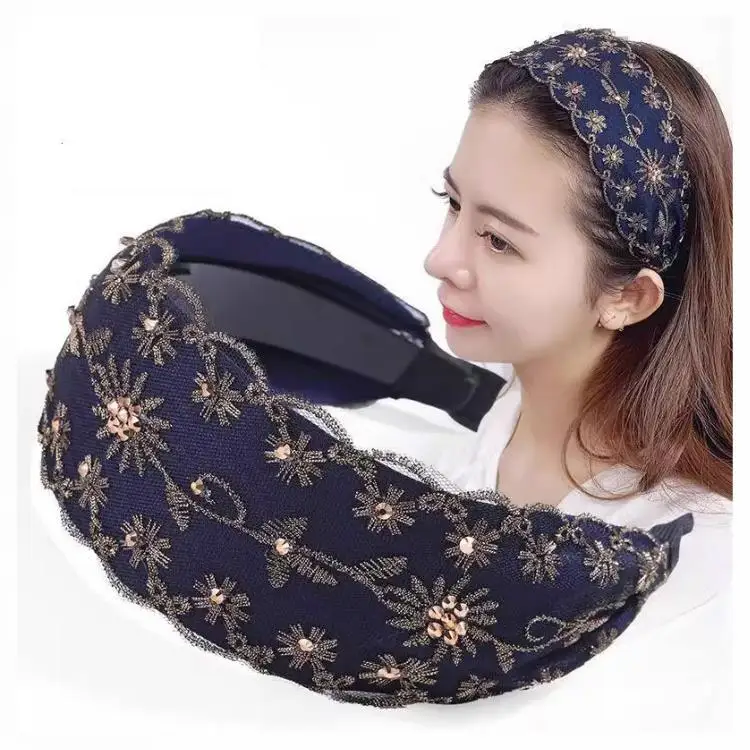 

Широкая заколка для волос с вышивкой и кристаллами для женщин, модные аксессуары для волос, уход за волосами, товары для путешествий и красоты