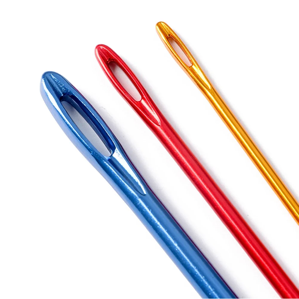 ตะขอเข็มถักโครเชต์ที่มีสีสันมีรูปิดสำหรับงานหัตถกรรมเครื่องมือเย็บมือแบบ DIY