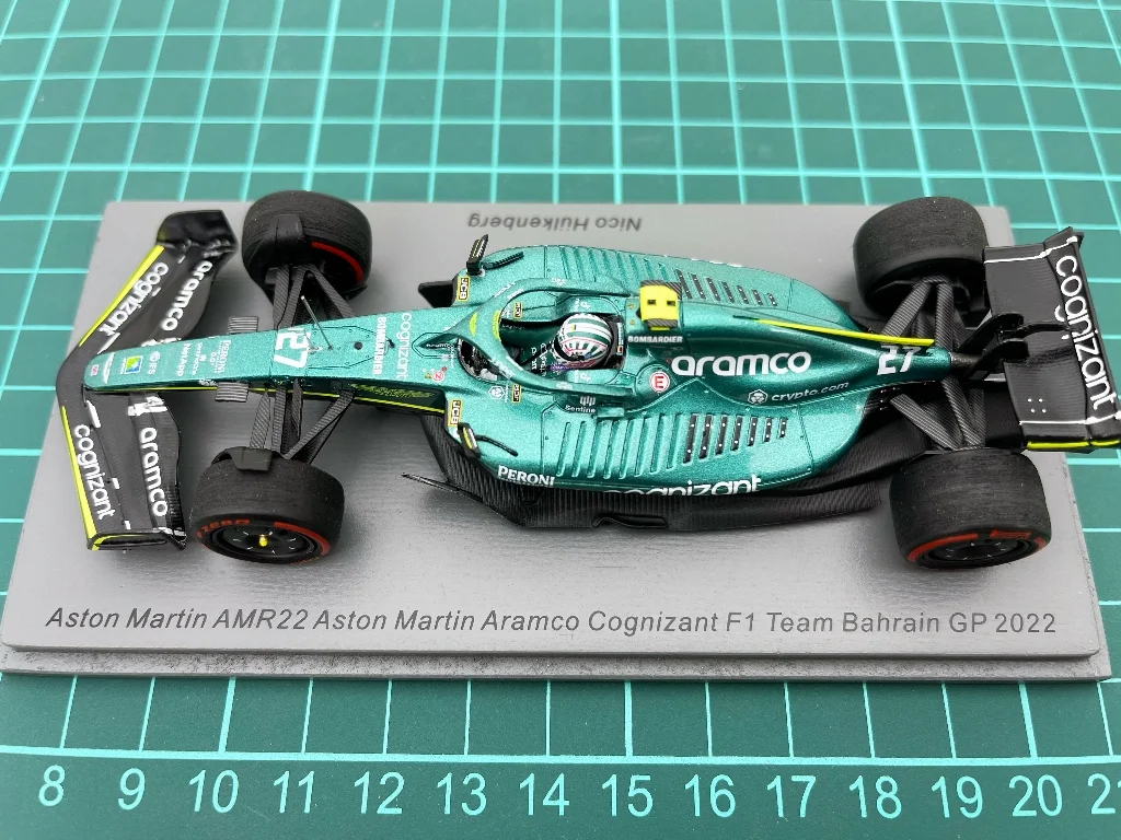 

SPARK 1:43 F1 AMR22 2022 Nico Hulkenberg Bahrain Simulation Limited Edition Resin Metal Static Car Model Toy Gift