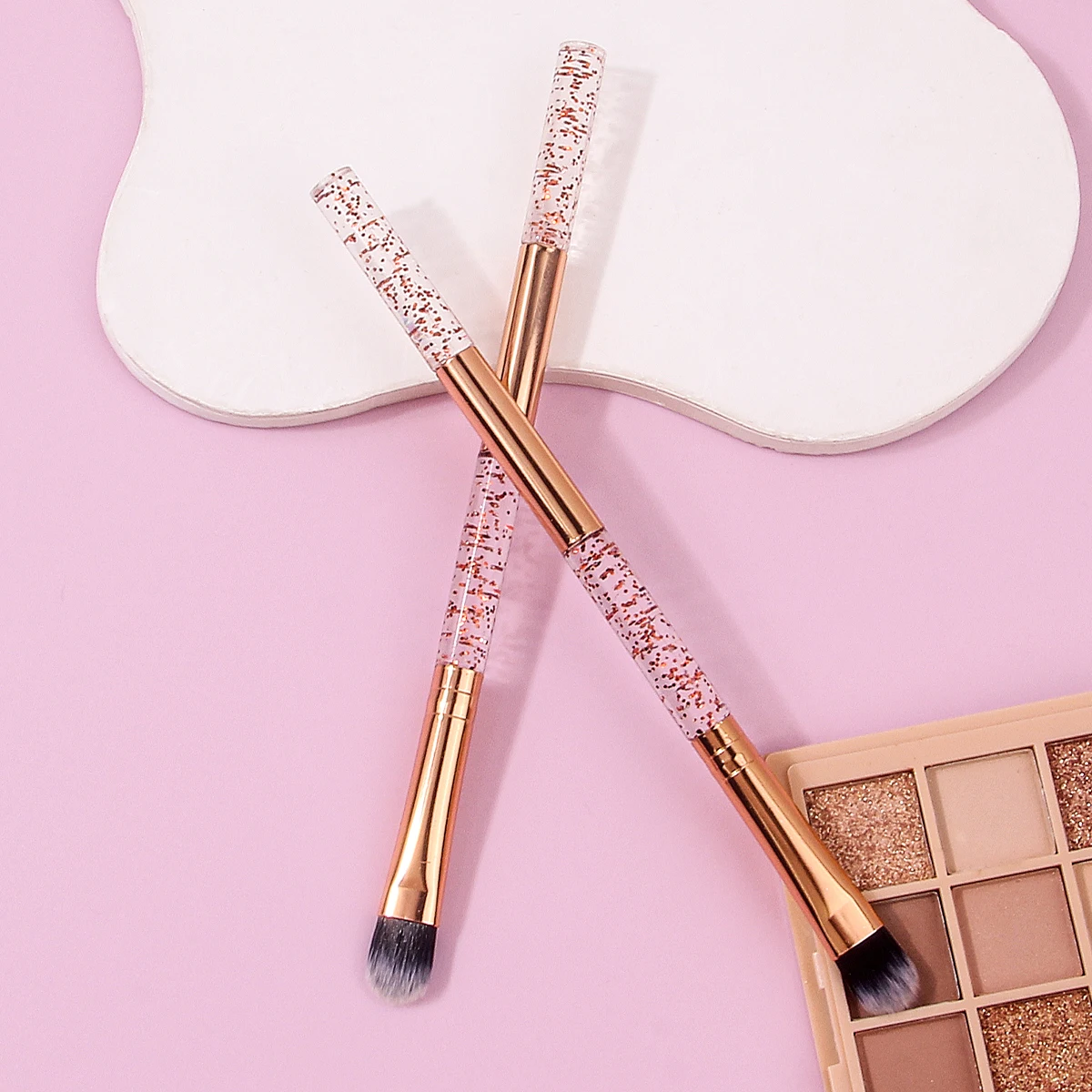 แปรงอายแชโดว์ 2 ชิ้น แปรงเขียนคิ้ว และแปรงเบลนด์ แปรงแต่งตาอเนกประสงค์สำหรับผู้เริ่มต้น
