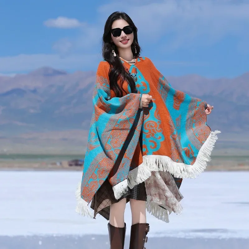 

Traveling Poncho Women's Poncho Shawl Ethnic Style Tassels Cloak Winter Warm Jacquard Outdoor Decoration Men Cape Blanket Cape