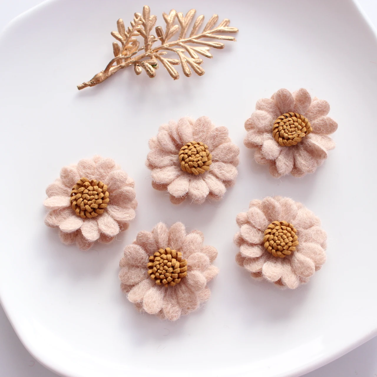 3.8cm Soft Warmer Wool Korean Daisy DIY Handmade Flower Hair Accessories Floral Fabric Flowers  100pcs