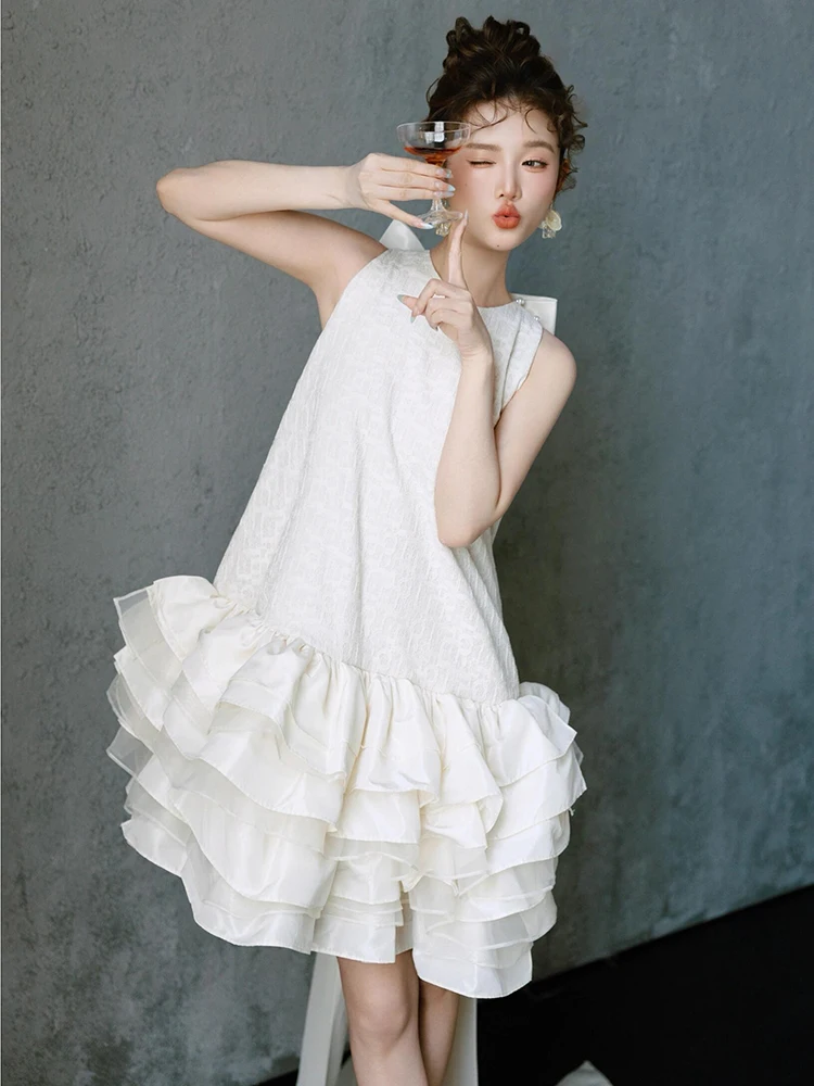 

Элегантное белое свадебное платье с молнией и декоративными элементами для женщин, идеально для дня рождения, помолвки или вечеринки.