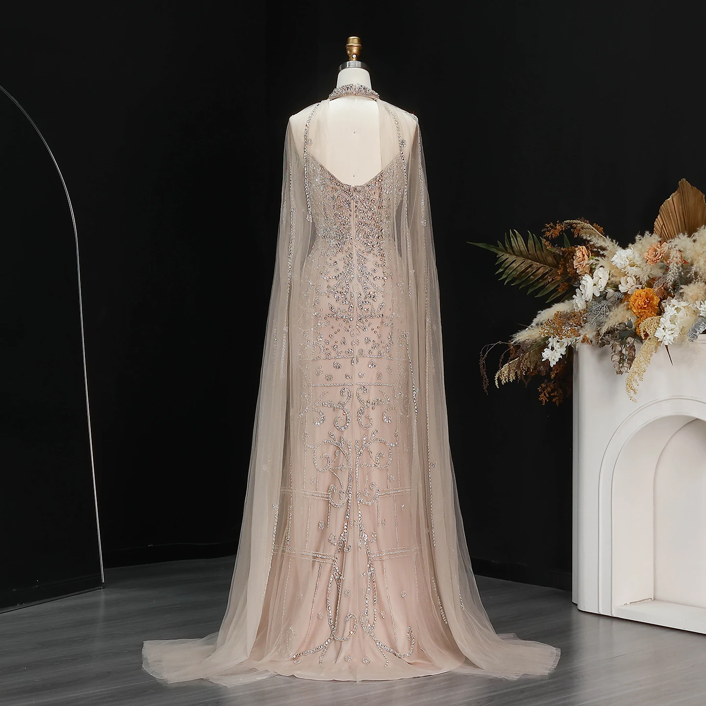 Sharon Said Luxuriöses Kristallperlen-Abendkleid mit Tüllumhang und hohem Schlitz, formelle Ballkleider, Dubai, elegant für Damen, SS135, maßgeschneidert – Detail 9