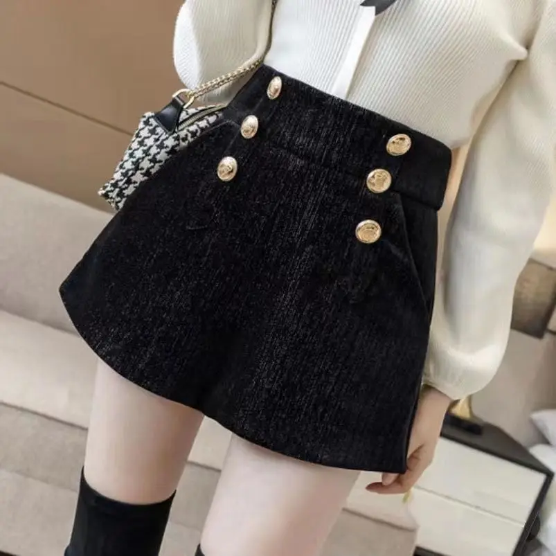 Neue Herbst Winter lose koreanische Version schlanke zweireihige Pailletten Woll shorts für Frauen weites Bein Oberbekleidung Stiefel Shorts m70