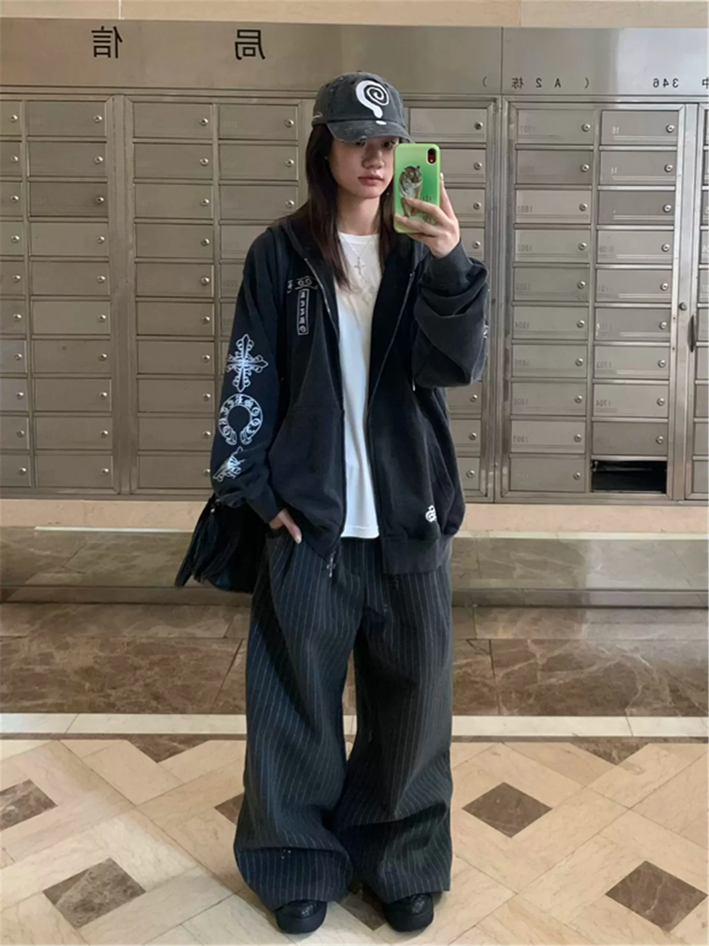 Retro American Washed Black Hoodie Jacket Women Loose Zipper Crossbody Cardigan Autumn Fashion Comfortable Cotton Sweatshirt