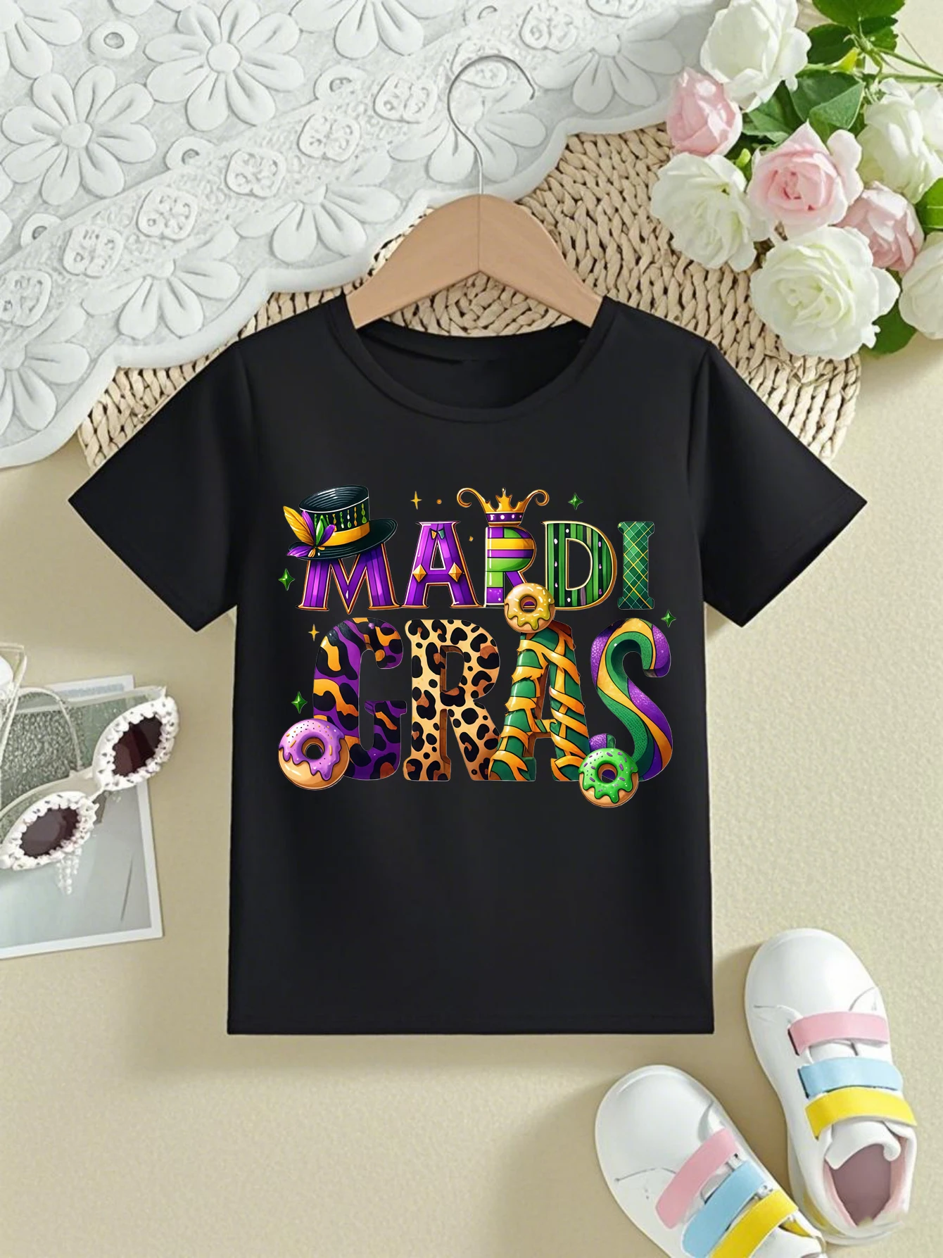 

2026 Mardi Gras Donuts Crown Feathered Hat Printed T Shirt Girls/Boys Funny Carnival Kids Clothes Summer Short Sleeve Shirt