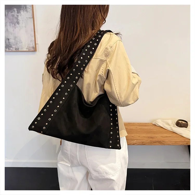 

Designer-Inspired Rivet Tote 2025 - Stylish Underarm Bag, Large Capacity Hobo Purse for Women, Chic Casual & Work Essential