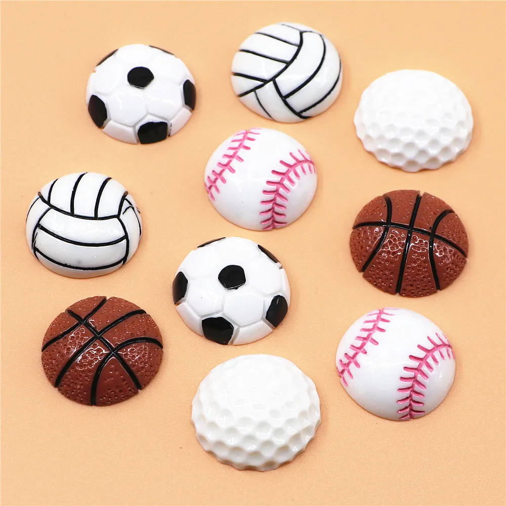 10 SZTUK 23MM Urocze Żywiczne Sportowe Ozdoby: Koszykówka/Futbol/Golf/Siatkówka, Płaskie Kaboszony do DIY Scrapbookingu i Dekoracji