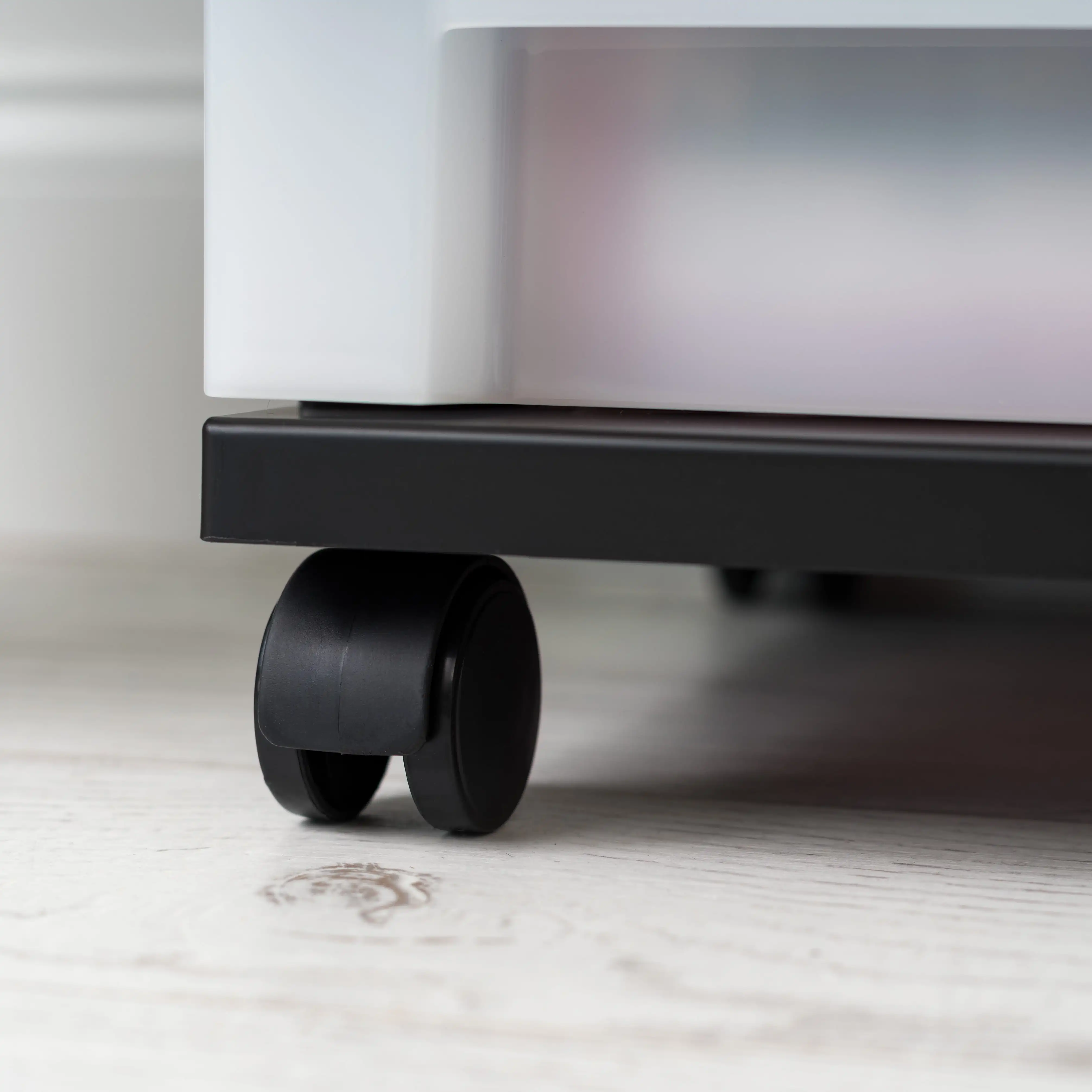 6 Drawer Plastic Storage Cart with Organizer and Wheels, Clear/Black，Built-in drawer stop