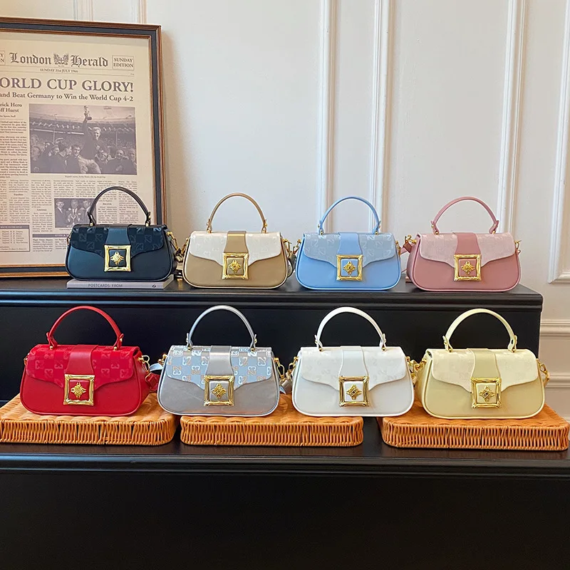 

2026 New Women's Handbag Fashion High Quality Women's Mobile Phone Storage Bag Premium Versatile Girls' Cross Shoulder Small Bag