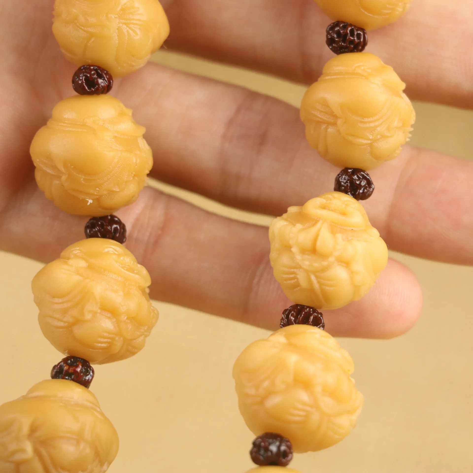 Natural Bodhi Root Beads Hand carved 18 Maitreya Buddha Tibetan Buddhist Mala Charm Rosary Bracelet Yoga Jewelry For Women Men