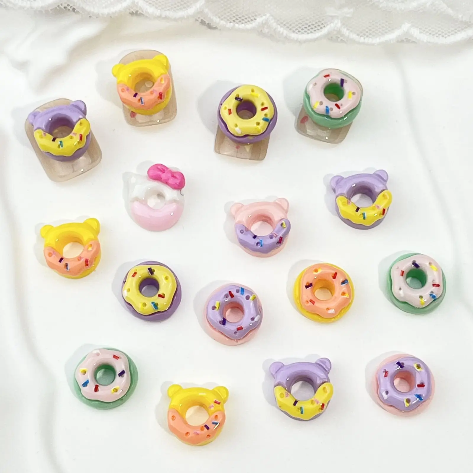 10 stks 3D Hars Cartoon Donuts Ontwerp Nail Charms Sieraden Bulk Gemengde Kleuren Donuts Nail Art Decoraties Onderdelen Kawaii Accessoires