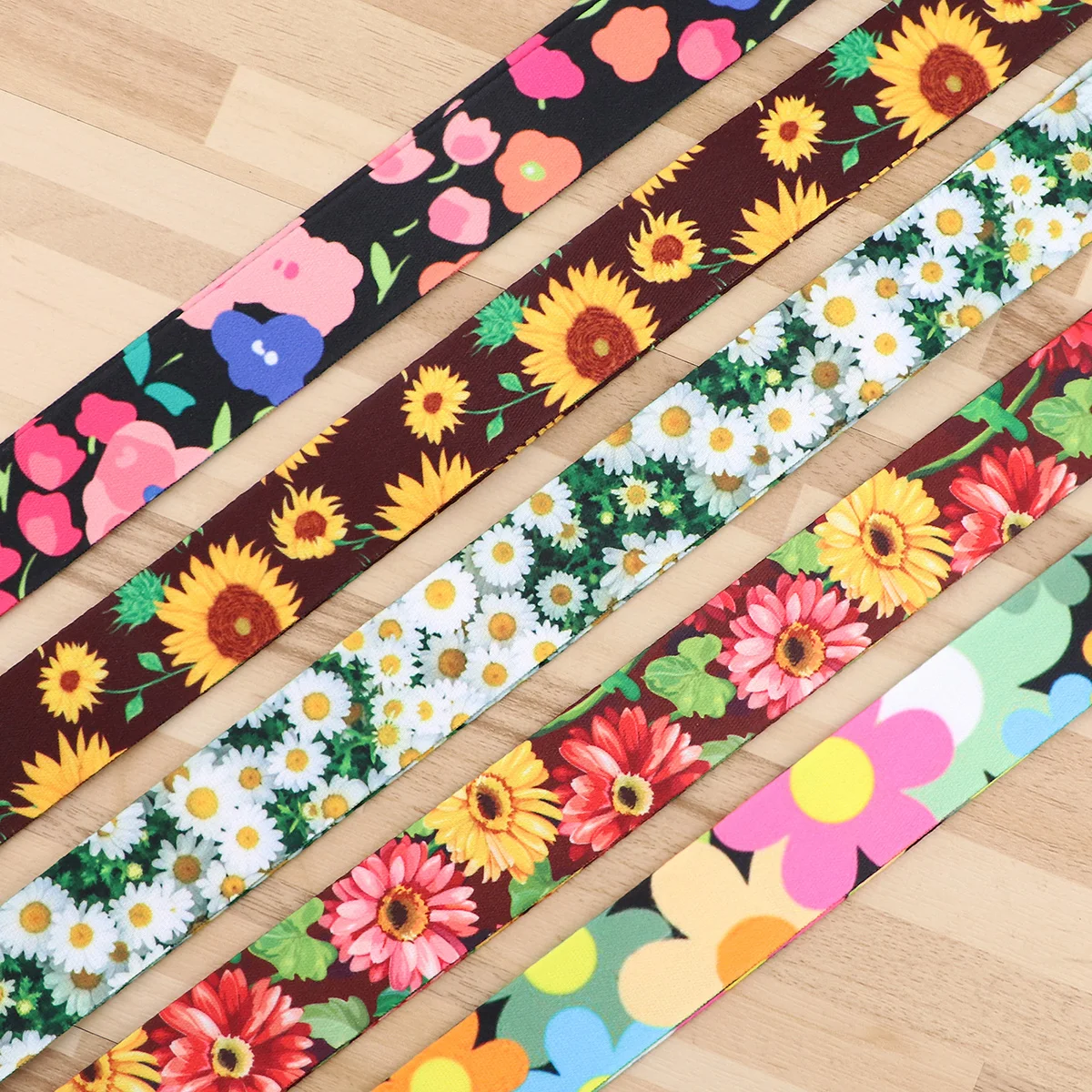 Fashion Flowers Series Neck Strap Lanyard For Keys ID Card Gym Mobile Phone Straps USB Badge Holder DIY Hang Rope Jewelry