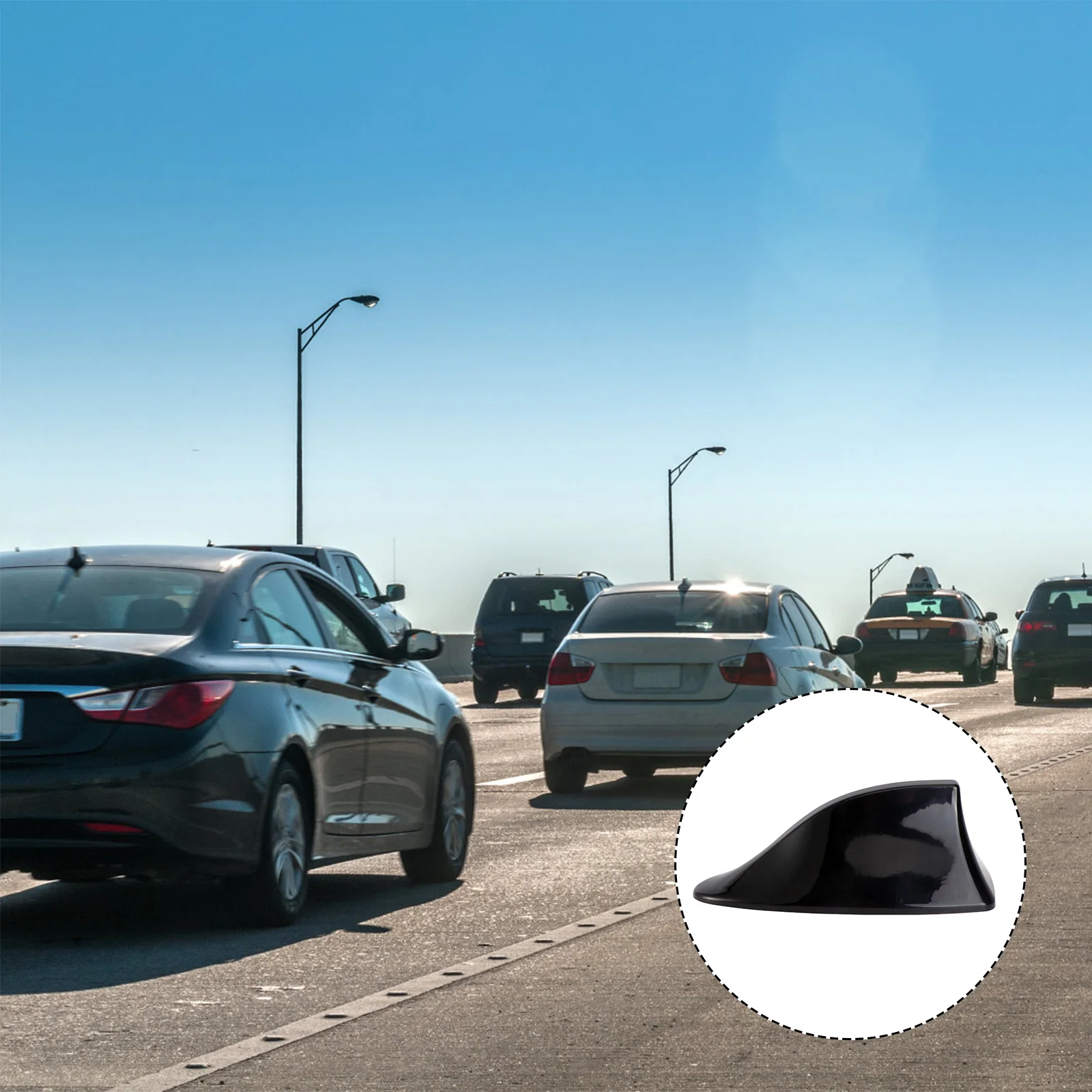 

Waterproof Universal Car Radio Antenna Shark Fin Roof Decorative Antenna with FM/ Function (Black)