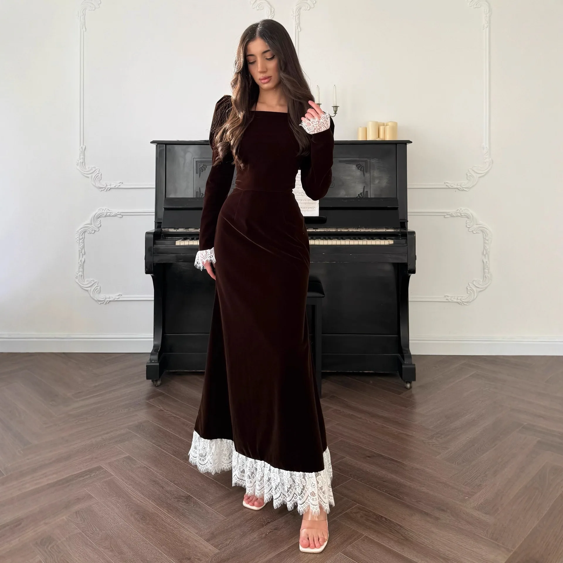 21630 Damska Sukienka Wieczorowa Syrena z Aksamitu z Gorsetem, Ozdobiona Perłami i Koronką, Elegancka Suknia Maxi na Bal, Wesele, Studniówkę