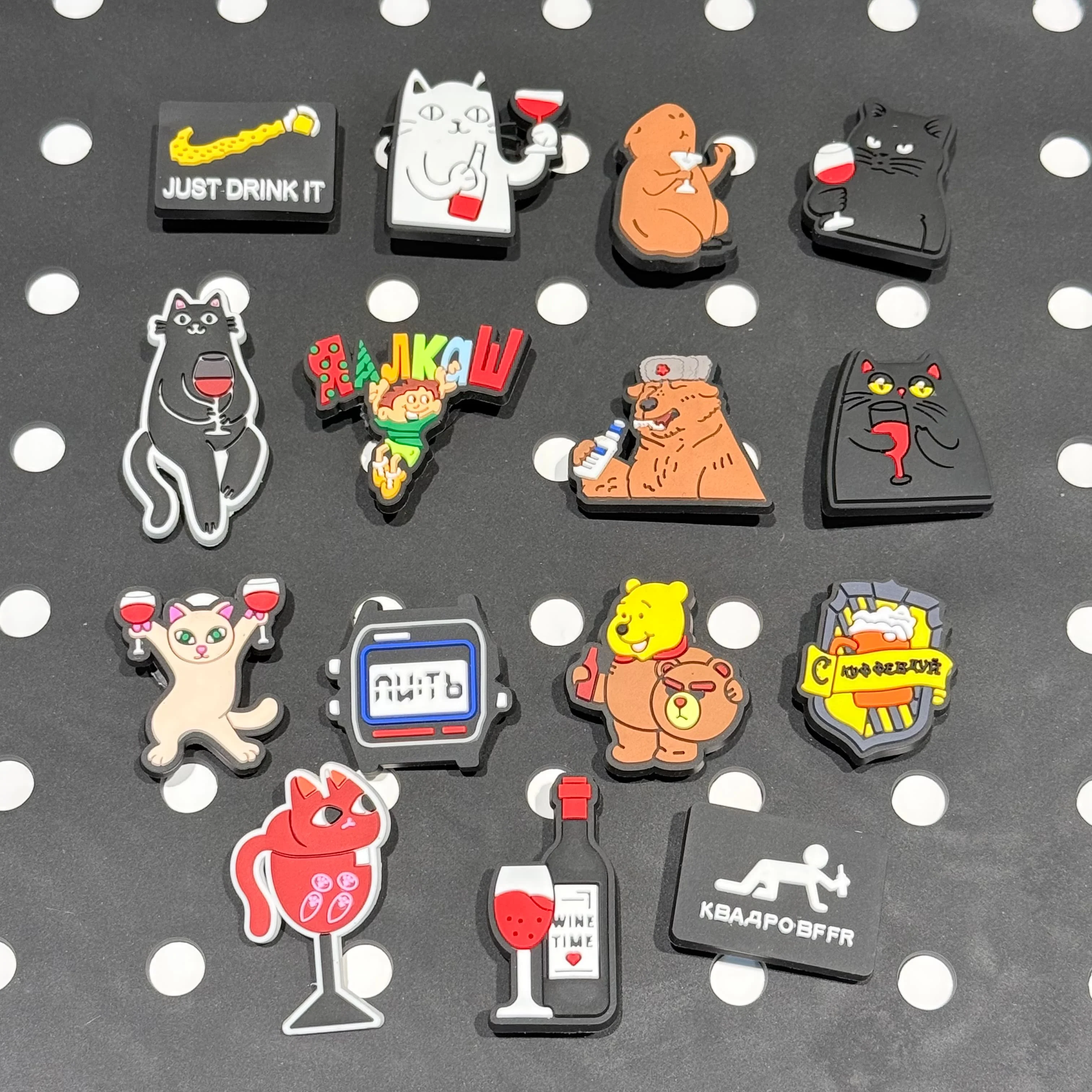 Mesuca 15-100pcs Bear Cat Shoe Decoration Accessories Cute Capybara Shoe Charms Pin Clog Garden Sandals for Holiday Party Gift