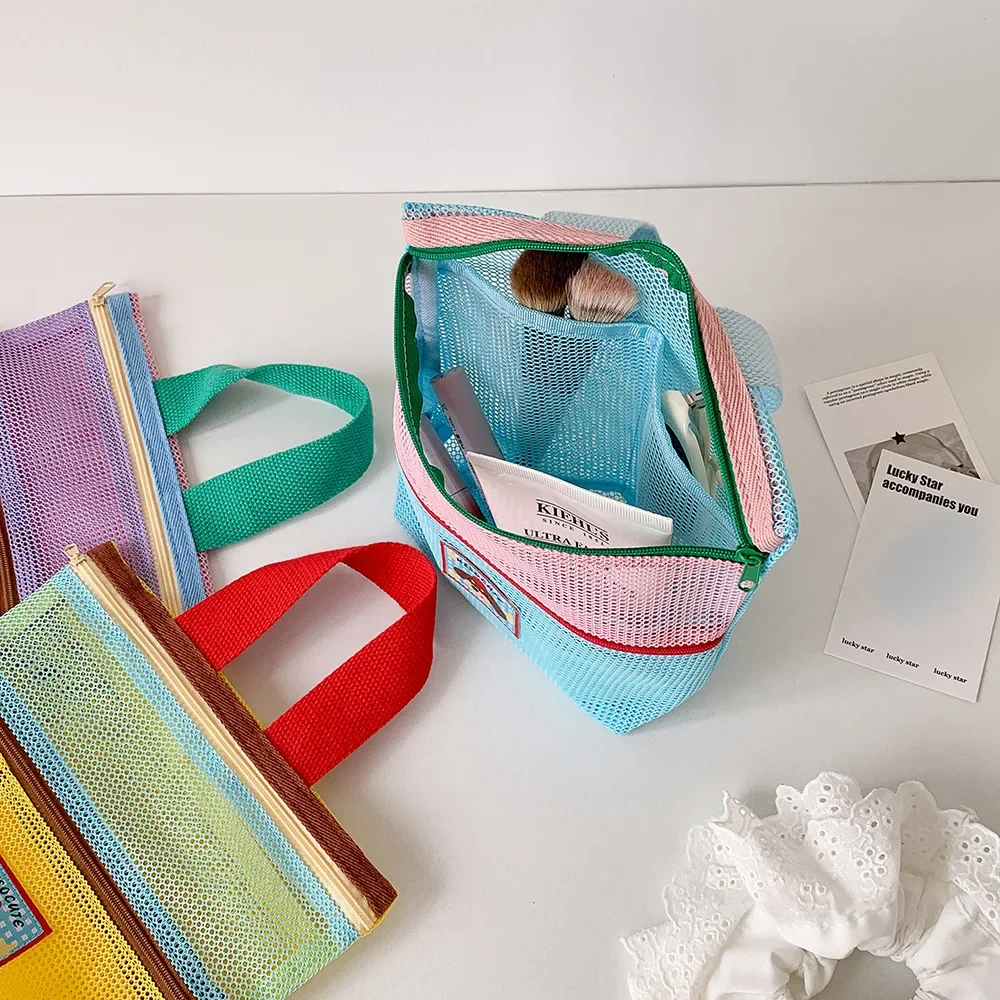Damen-Kosmetiktasche aus Mesh mit Farbblock-Design, Tragegriff und süßem Applikationsmotiv, kleine Kosmetiktasche für die Aufbewahrung von Reiseutensilien im Alltag – Detail 10