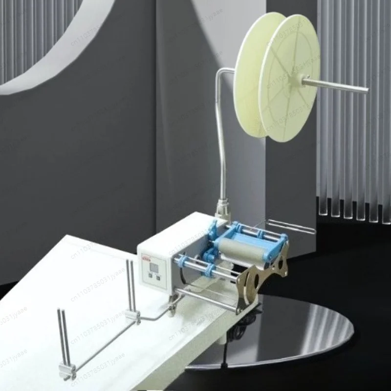 Electric Automatic Side Feed Device Suitable For Industrial Sewing Machines / Fabric Feed Frame With Mounting Fixture And Fabric