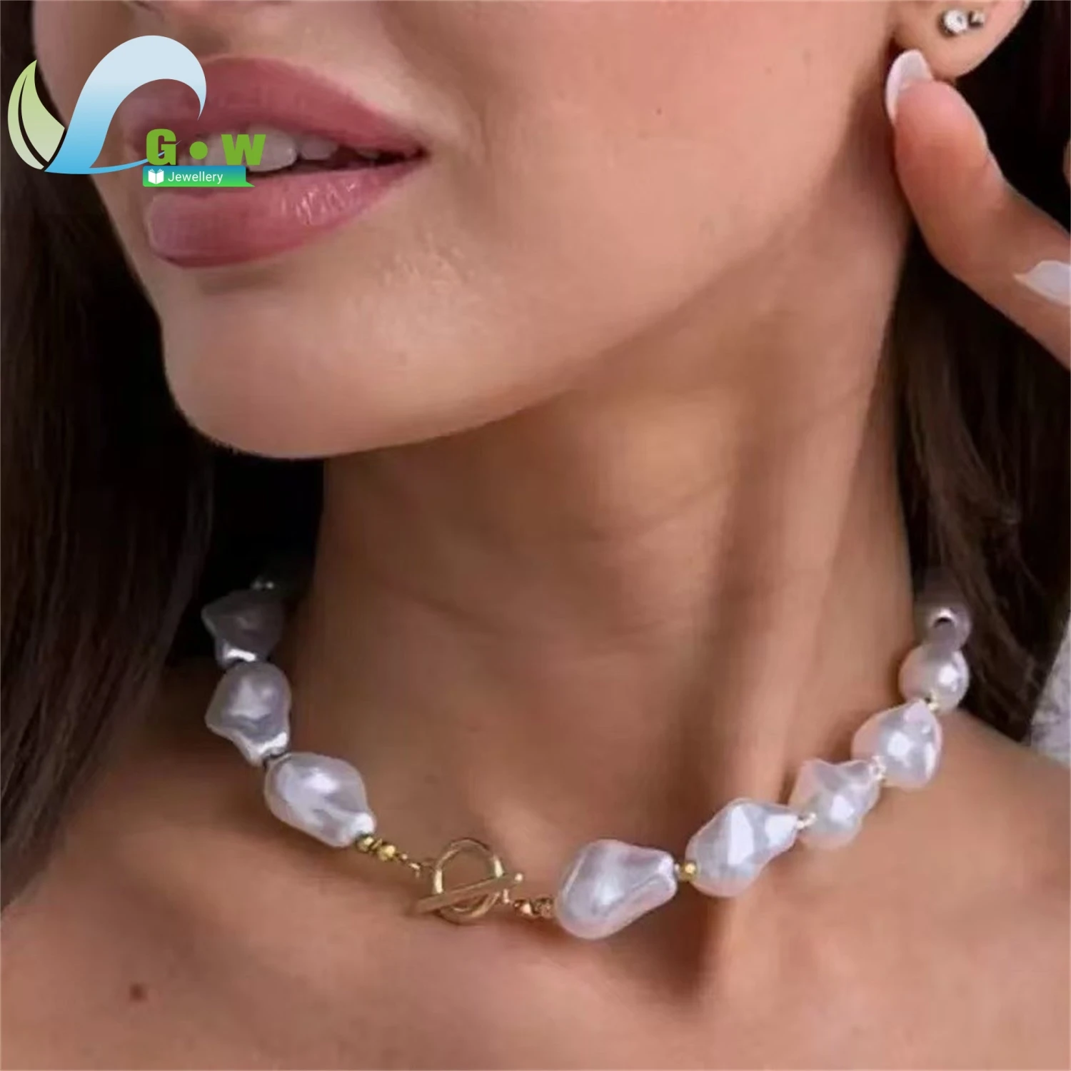 

Элегантное легкое роскошное жемчужное ожерелье в стиле барокко для женщин, цепочка на ключицу неправильной формы, элитные уникальные ювелирные изделия в европейском стиле