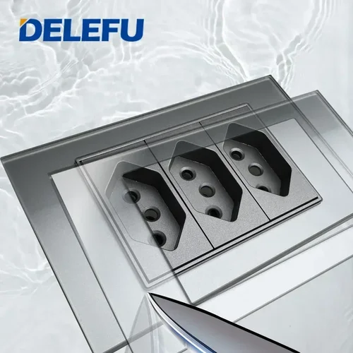 Imagen 2 del producto DELEFU vidrio gris templado Brasil enchufe estándar Dual Usb tipo C Suiza enchufe de pared interruptor de luz Suiza 118mm 10A 20A