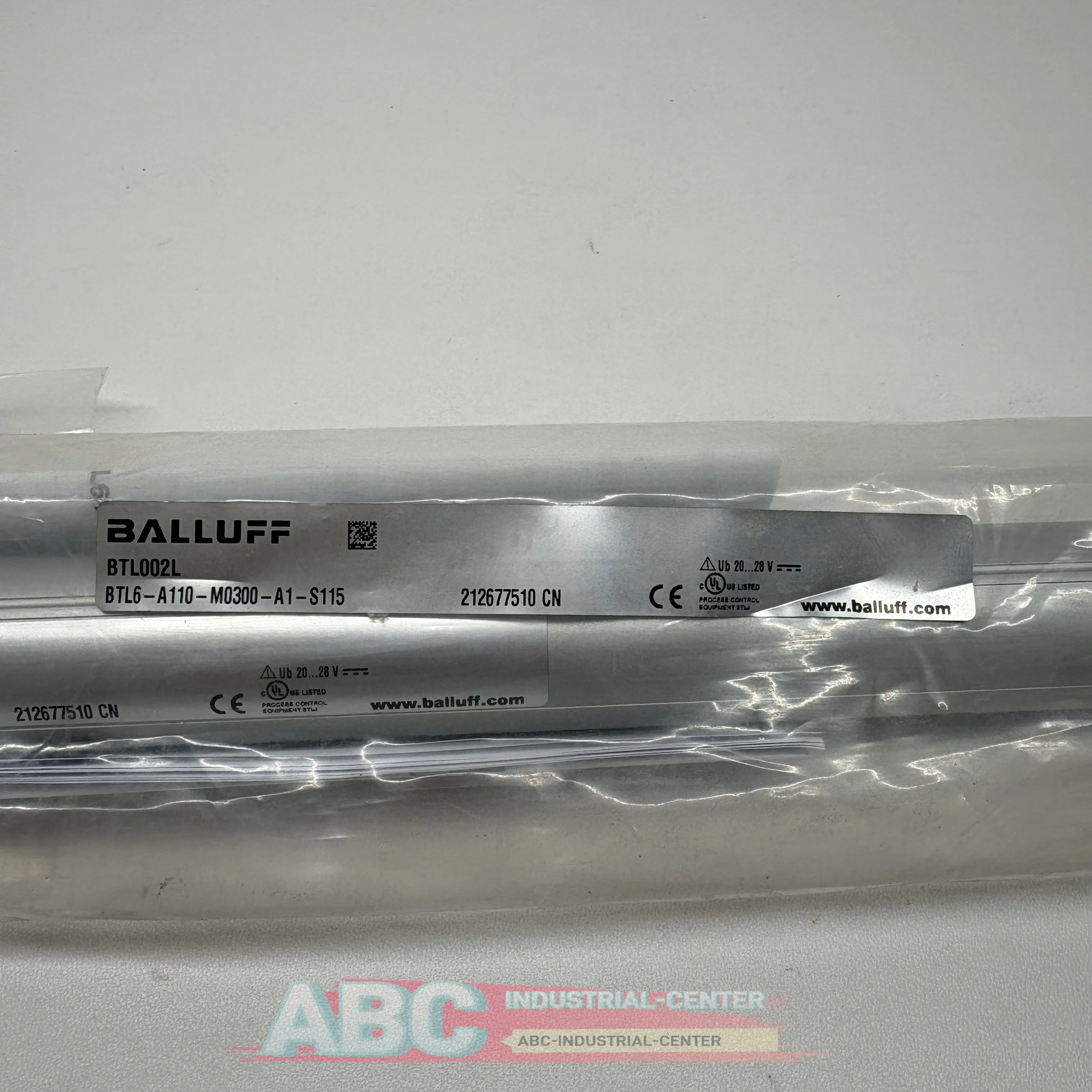 BTL002L BTL6-A110-M0300-A1-S115 New original Displacement sensor