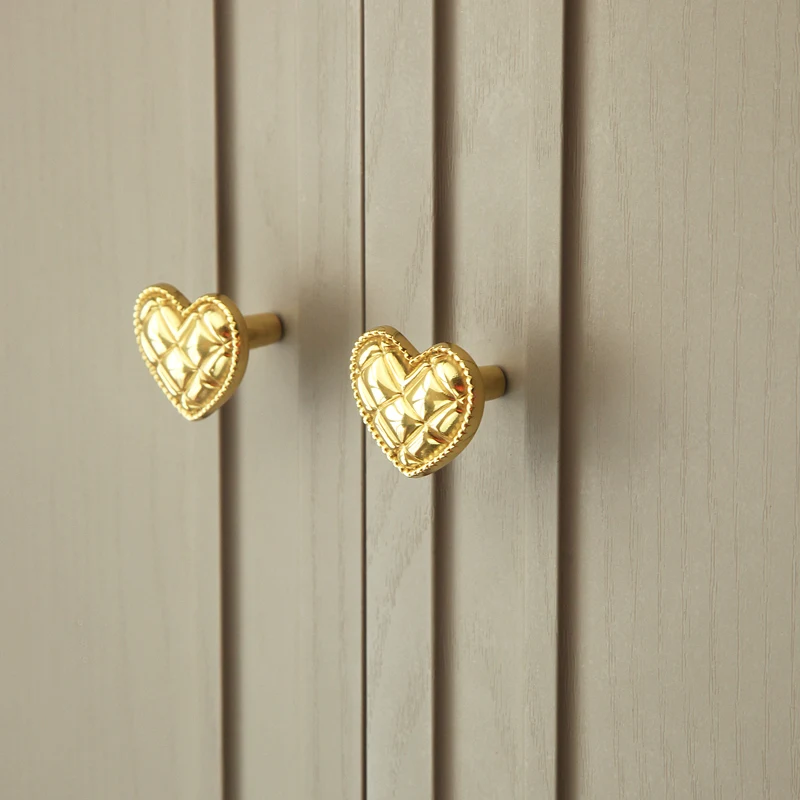 

4PCS Pure Brass Loving Heart Furniture Pulls Handles Drawer Knobs Cupboard Wardrobe Kitchen Dresser TV Wine Cabinet Pulls Knobs